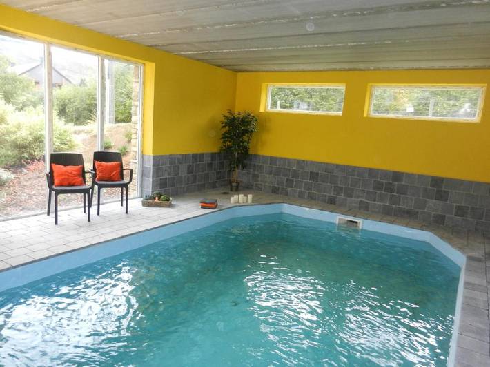 Location de vacances pour 9 personnes, avec vue et sauna ainsi que jardin et piscine dans Moulin du Ruy - 4