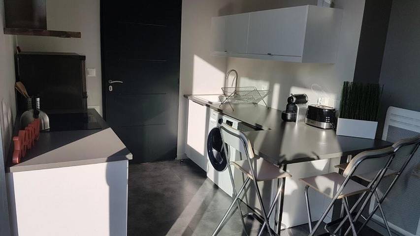 Gîte pour 5 personnes, avec balcon à Genas - 3