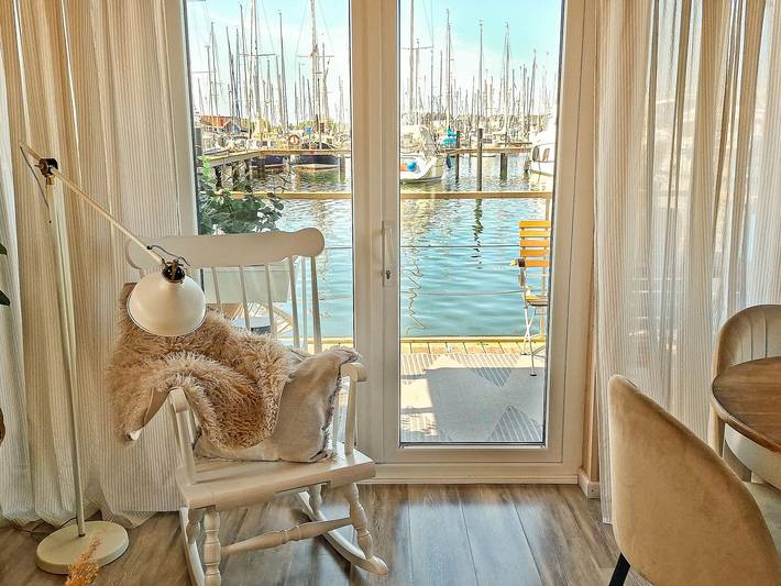 Hausboot für 5 Personen, mit Ausblick und Terrasse in Heiligenhafen - 2