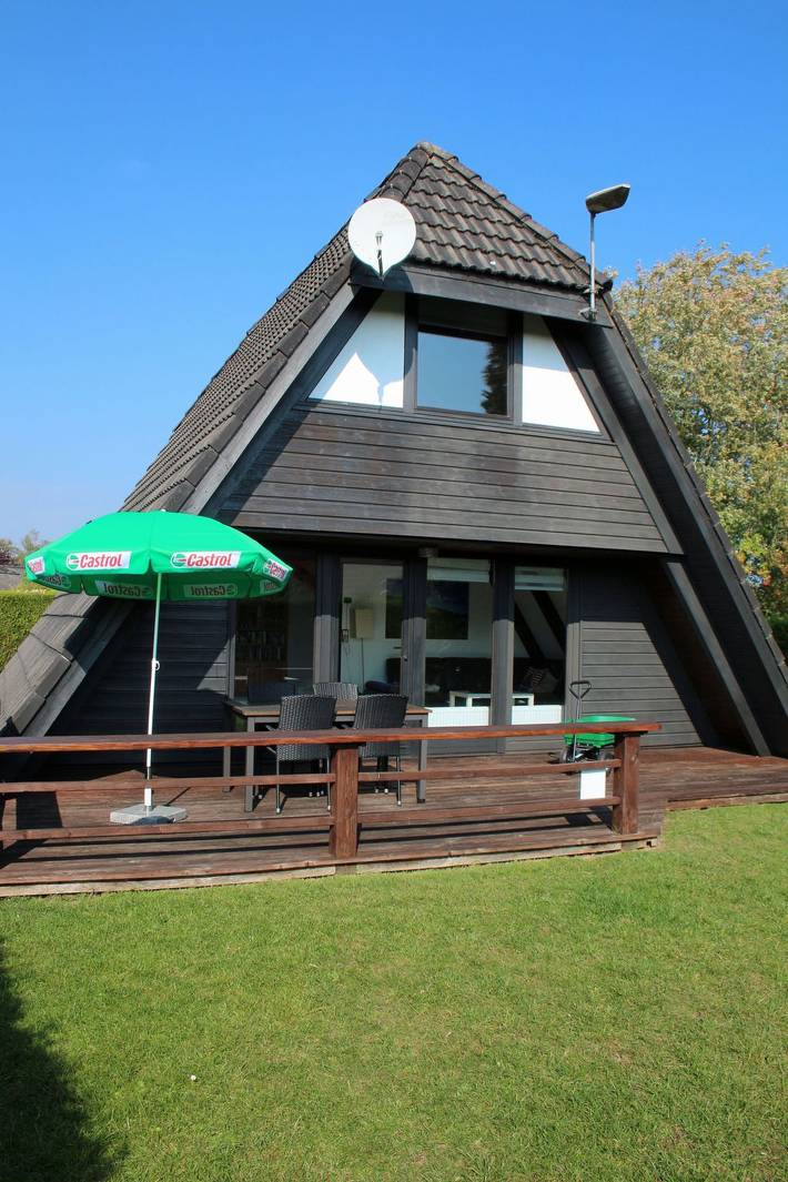 Ferienhaus für 2 Personen, mit Terrasse und Garten in Wesermarsch - 2