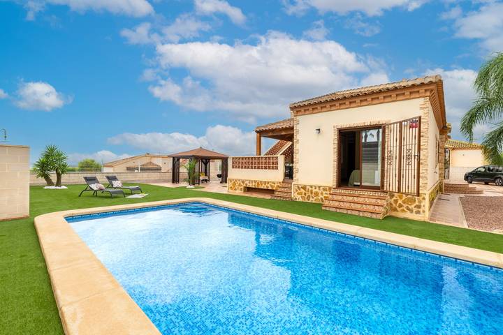 Casa de vacaciones para 6 personas, con jardín en Busot
