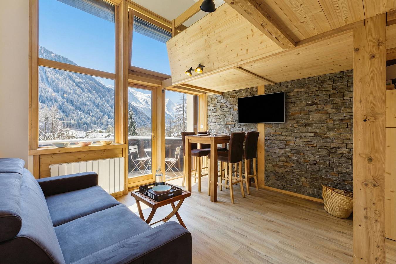 Appartement entier, Grand Roc A217 150m from Slopes, Mont-Blanc View, Parking & WiFi in Argentière, Chamonix-Mont-Blanc