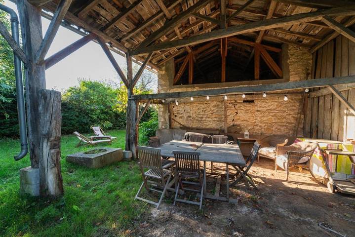 Gîte pour 11 personnes, avec jardin et terrasse à Montamisé - 4