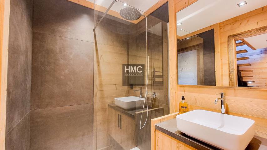 Chalet pour 10 personnes, avec terrasse et jacuzzi à Bolquère - 4