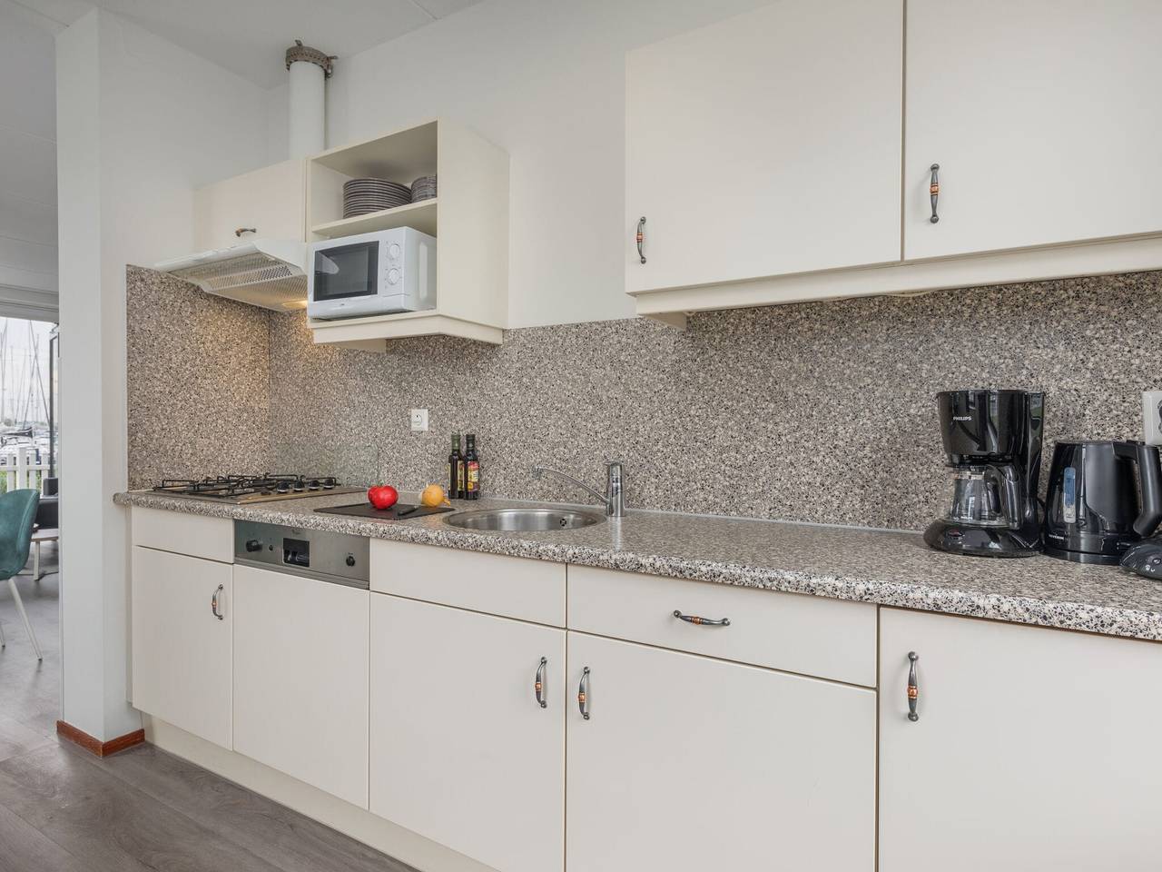 Geheel appartement, Huisdiervriendelijke tuinvakantie in Volendam, Markermeer