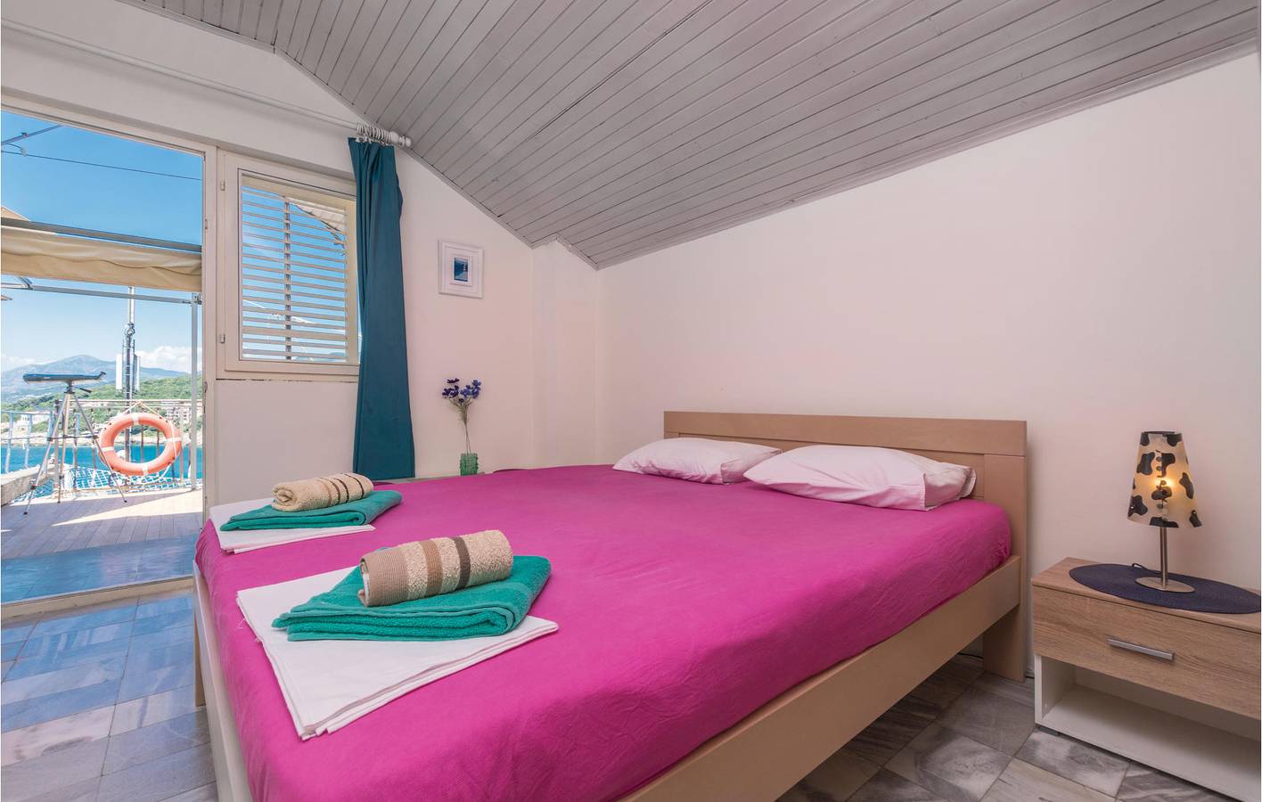 Ganze Ferienwohnung, Ferienwohnung für 8 Personen mit Terrasse in Utjeha-Bušat, Montenegro