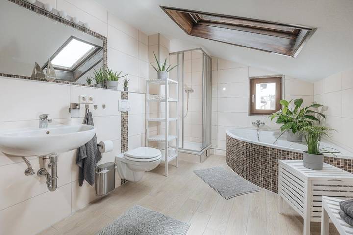 Ferienwohnung für 4 Personen, mit Balkon und Terrasse sowie Ausblick in Gehlsdorf - 4