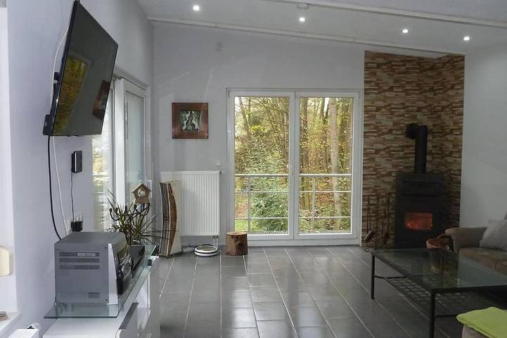 Ganze Wohnung, Waldhaus am Teich - Ferienhaus, Dusche, Wc, 1 Schlafraum in Ulmet, Pfälzer Bergland