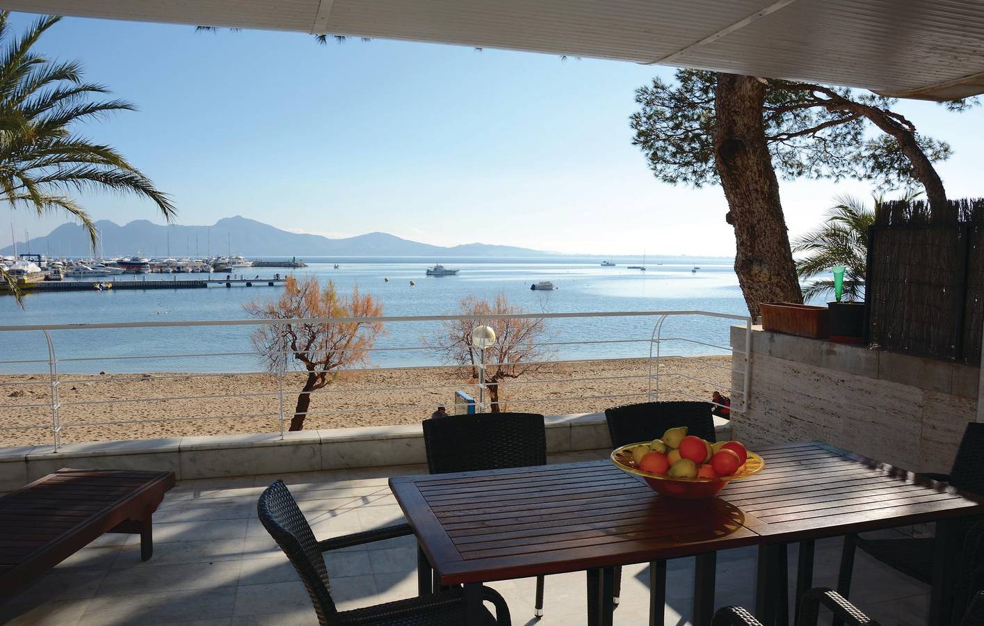 Ganze Ferienwohnung, Apartment mit Meerblick, AC und Terrasse - 2 km zum Strand La Platjola in Port de Pollença, Pollença