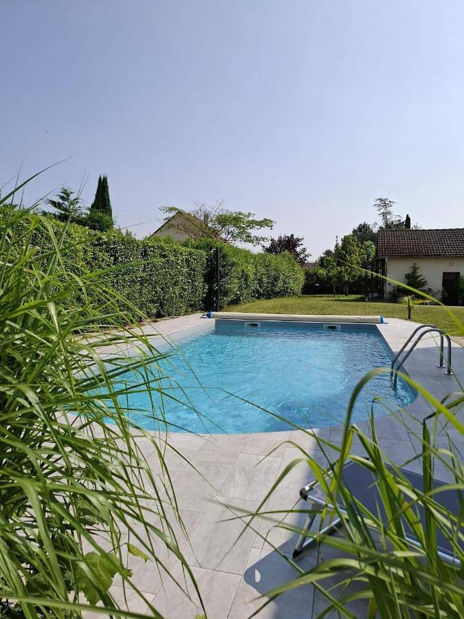 Gîte pour 3 personnes, avec jardin ainsi que vue et piscine à Farges-lès-Chalon - 3