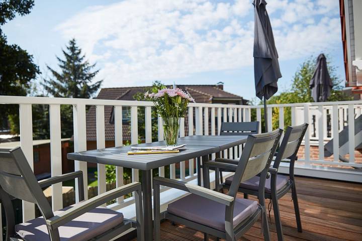 Ganze Wohnung, Haus Daglind Apartment 3 mit Saunafass und Balkon in Büsum, Kreis Dithmarschen