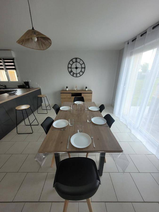 Three-Bedroom House in Guilmécourt, Région de Dieppe