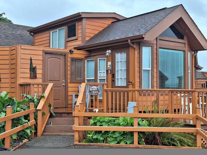 Lodge for 4 people, with terrace and garden in California