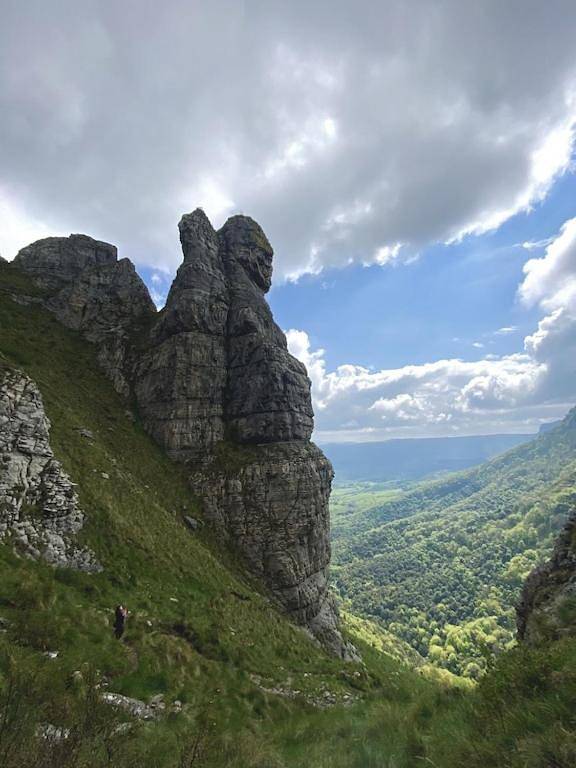 Casa de vacaciones para 9 personas, con vistas además de jardín y terraza en el País Vasco - 2