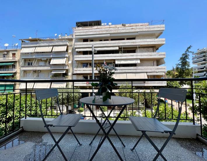Appartement entier, Agiasfoteinis20  ·  Nea Smirni Square chic apartme in Néa Smýrni, Athènes