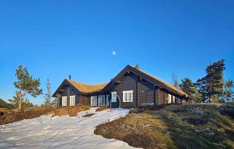 Ferienhaus für 10 Personen, mit Ausblick und Sauna sowie Terrasse und Garten, kinderfreundlich - 1
