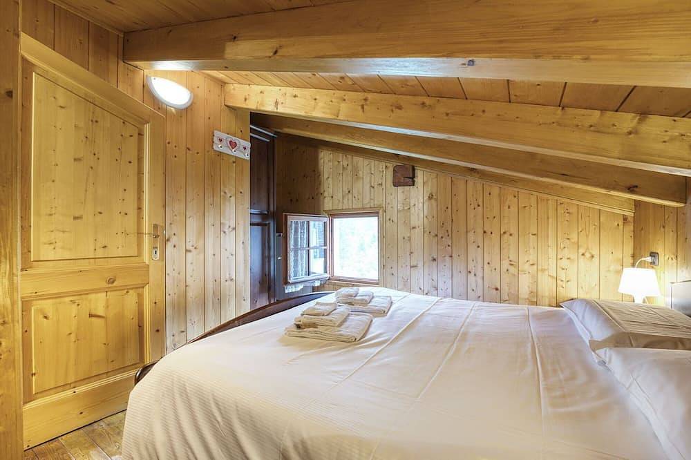 Ganze Wohnung, Angenehme Wohnung für 4 Leute mit Tv, Balkon, Haustiere erlaubt und Panoramablick in Isella (Macugnaga), Macugnaga