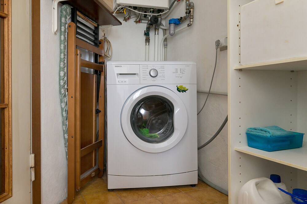 Apartamento entero, Apartamento 'Etrusca Marittima' con balcón y Wi-Fi in Rosignano Marittimo, Costa Etrusca