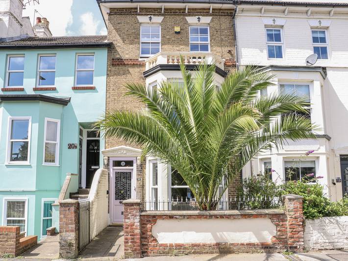 Holiday rental for 8 people in Lowestoft