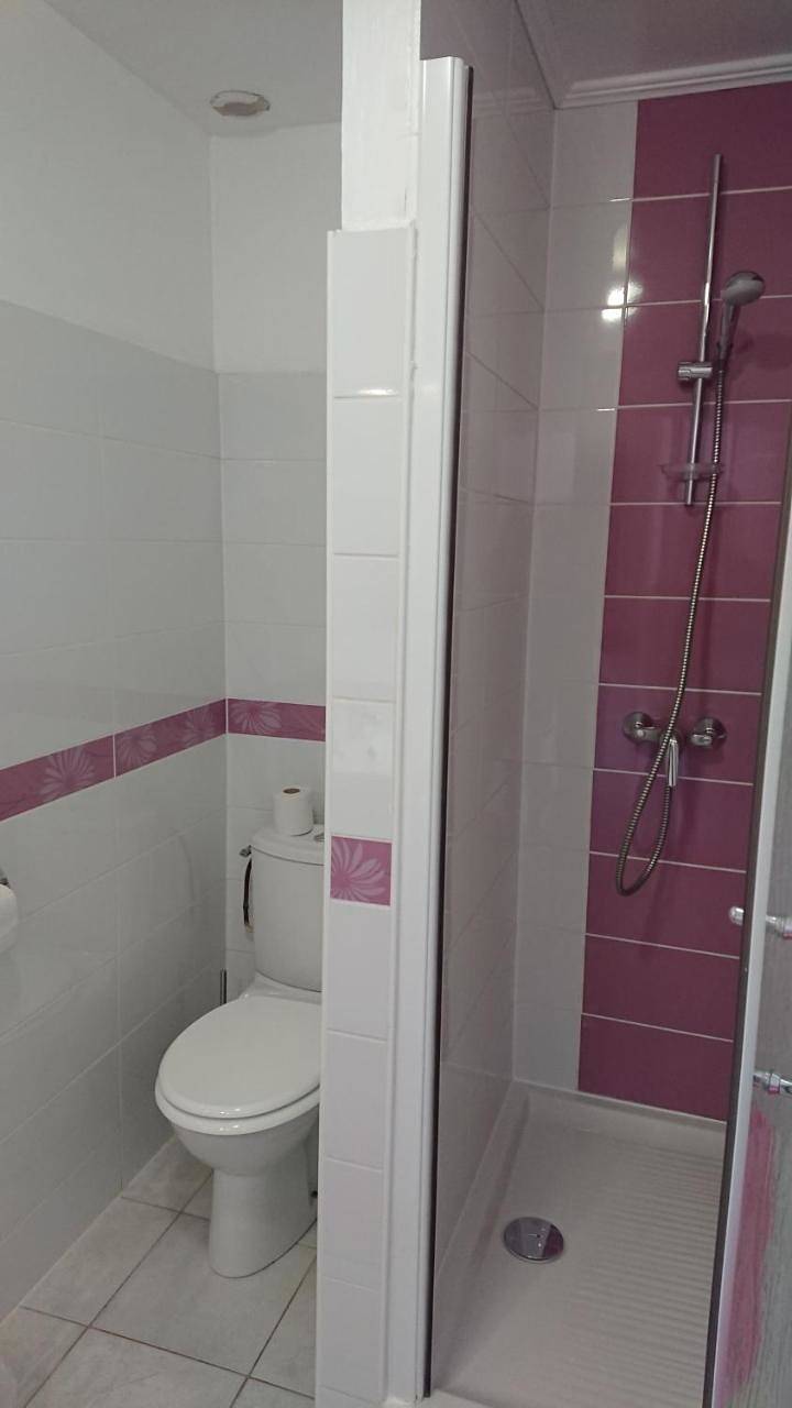 Double Room with Private Bathroom in La Roque-Gageac, Périgord Noir