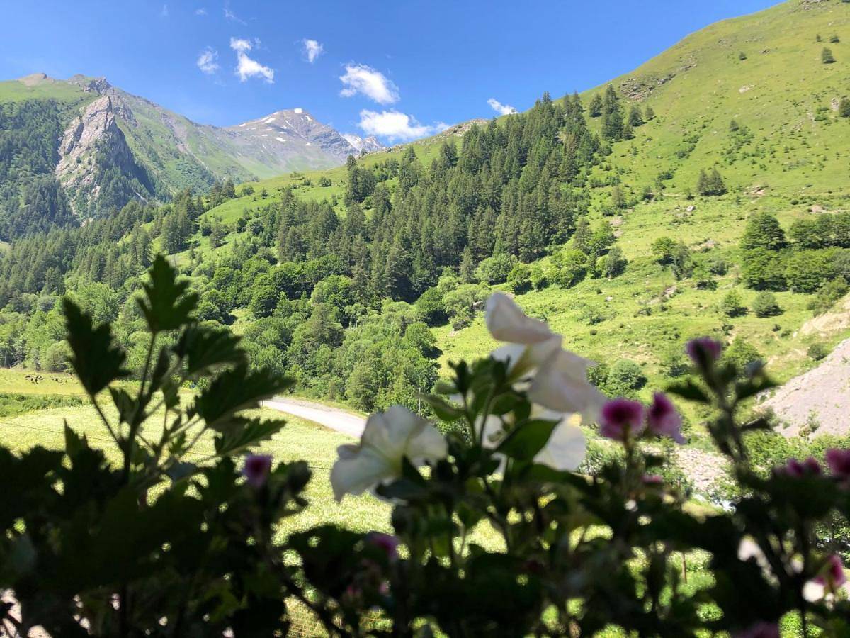 Double Room with Mountain View in Valloire, Parc national des Écrins