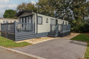 Caravan for 6 People in Cornwall, South West England, Photo 1