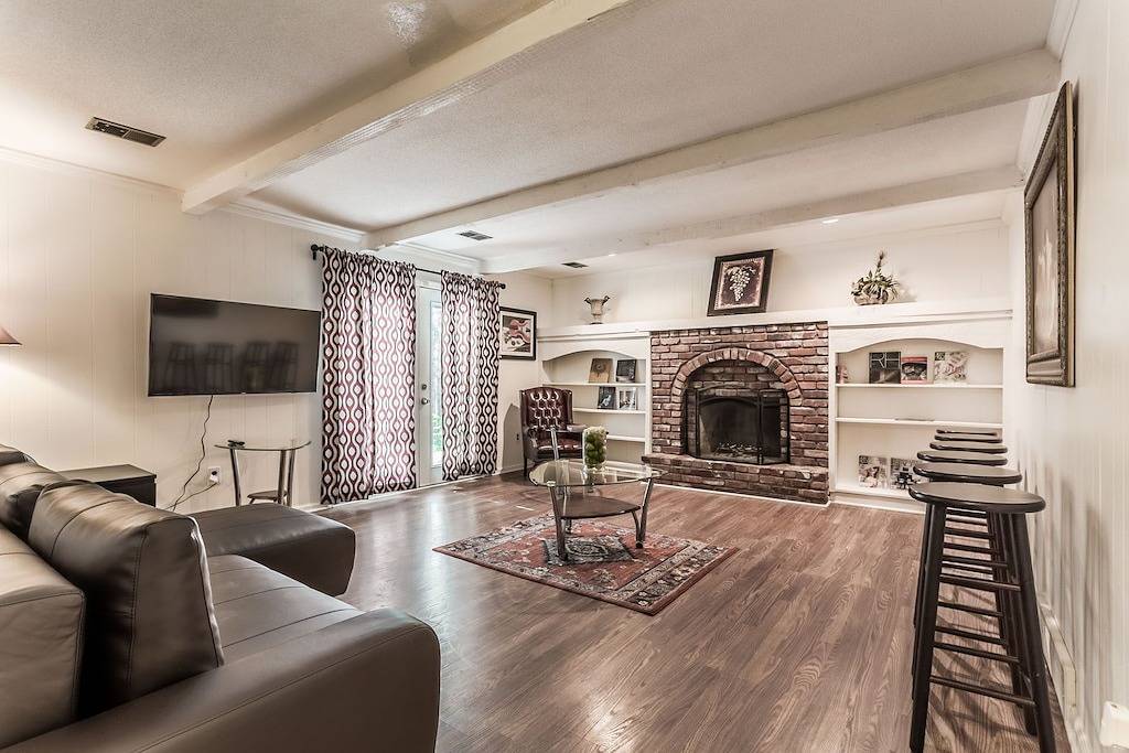 Perfekter Rückzugsort für Familie, Freunde oder Kollegen - geräumige Single Family in Op in Overland Park, Kansas