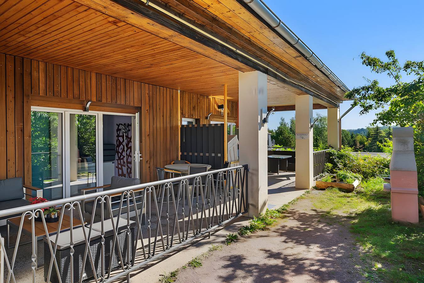 Ganze Wohnung, Ferienwohnung „Zum Segel“ 2 mit privater Terrasse und Wlan in Bungalowdorf Zadelsdorf, Zeulenroda-Triebes