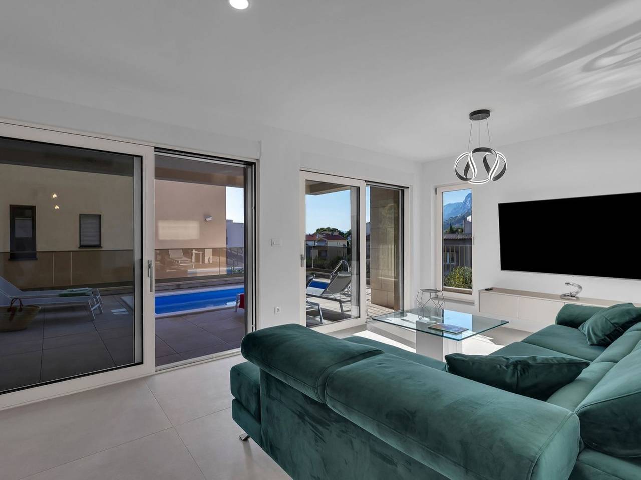 Ganze Wohnung, Apartman Delux with private pool in Tucepi, Makarska Riviera