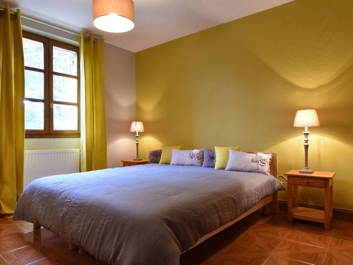 Location de vacances pour 6 personnes, avec piscine et jardin, adapté aux familles à Cénac-et-Saint-Julien - 3