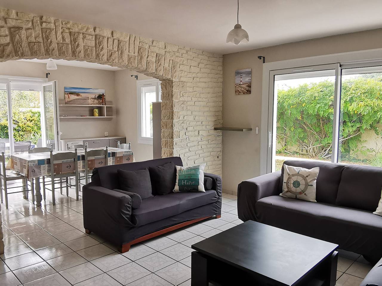 Grande maison indépendante 4 chambres, animaux admis, à 600m de la plage in La Tranche-sur-Mer, Vendée