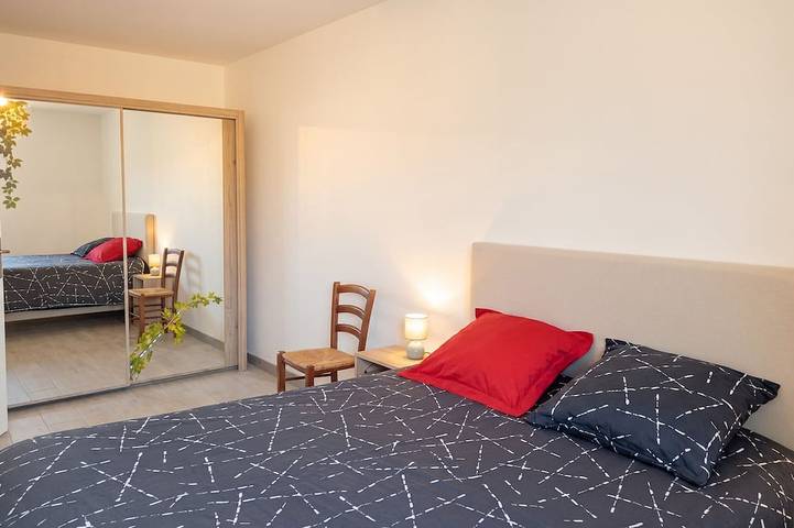 Location de vacances pour 6 personnes, avec Balcon et Jardin à Gras - 2