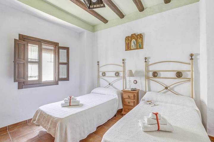 Villa in Carcabuey nahe Sierras Subbeticas Park in Carcabuey, Sierras Subbéticas