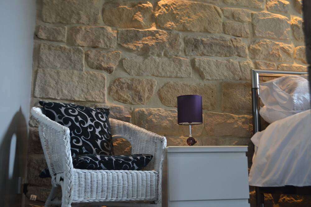 ✨ Cosy Corner Cottage – A Cosy Hideaway in the Peak District 🏡 in Baslow and Bubnell, Derbyshire