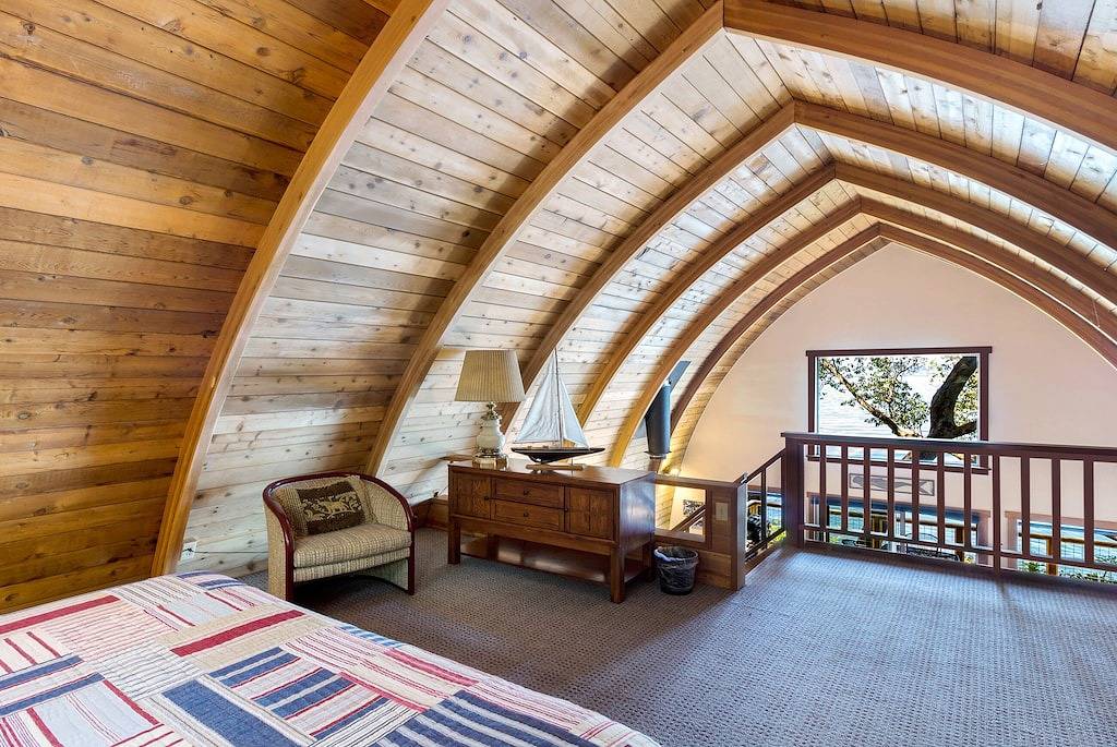 Waterfront Cabin in der Nähe von Roche Harbour! - (Elephant House) in Roche Harbor, San Juan Island