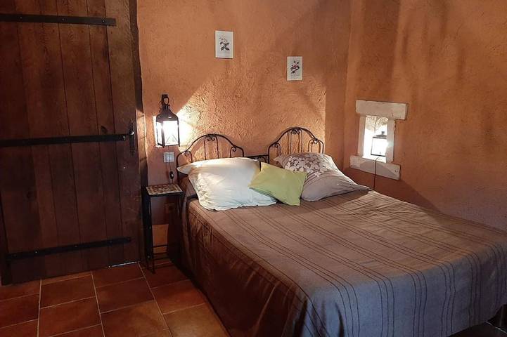 Gîte pour 11 personnes, avec jardin et piscine à Lignières-Sonneville - 2