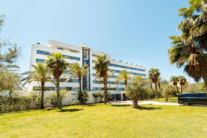 Hotel voor 2 personen, with Balkon and Terras as well as Tuin and Zwembad in Talamanca