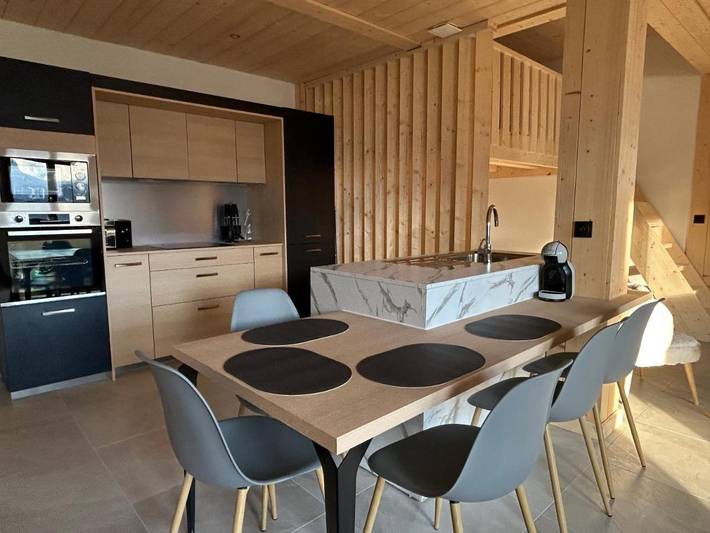 Appartement de vacances pour 6 personnes, avec Jacuzzi ainsi que Jardin et Vue
