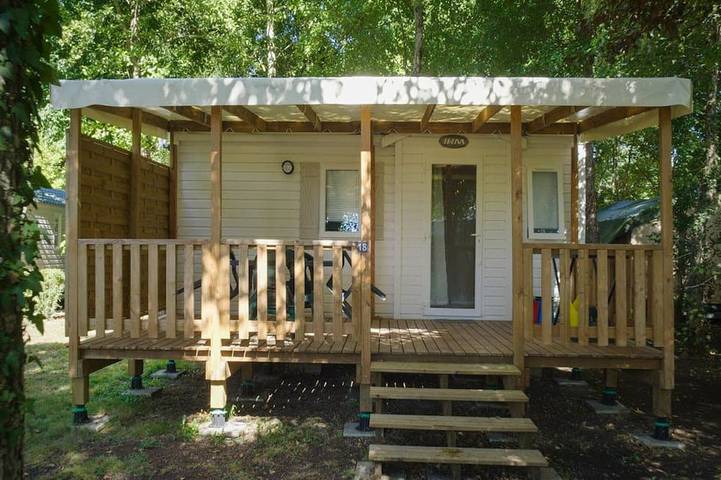 Mobil home pour 4 personnes à Monplaisant