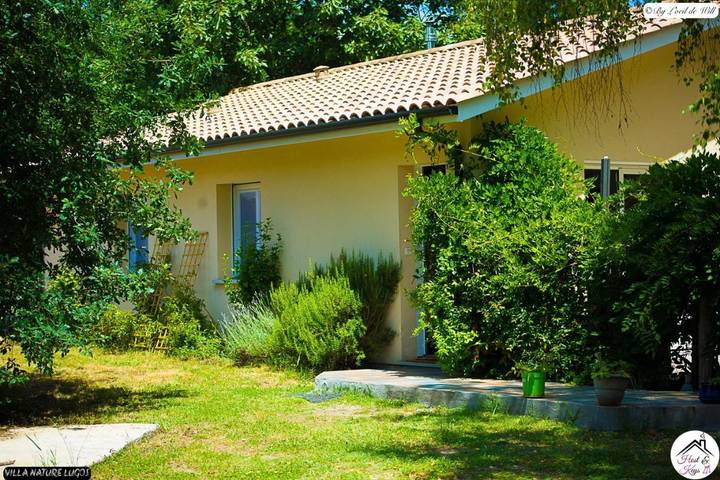 Location de vacances pour 7 personnes, avec jardin à Lugos