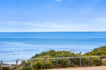 Holiday Home for 8 People in Aldinga Beach, City of Onkaparinga, Photo 1