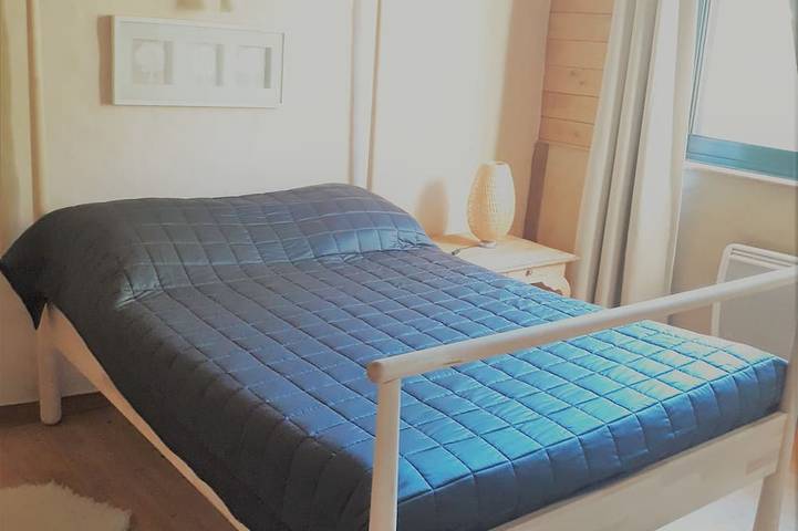 Gîte pour 8 personnes, avec terrasse ainsi que jardin et piscine à Rieussec - 3