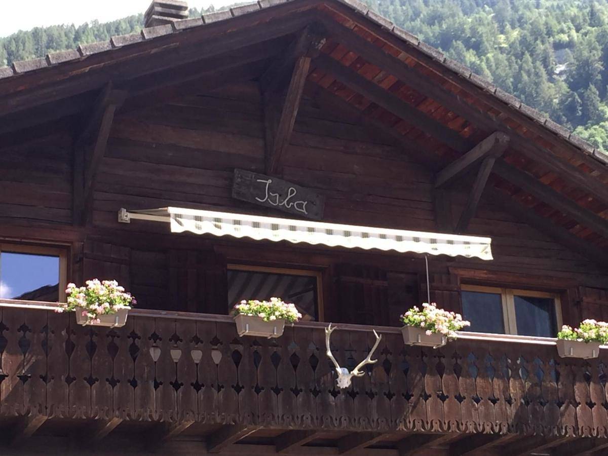 The cosy Isba - Chambre d hôtes - Val de Bagnes - Verbier in Versegères, Bagnes