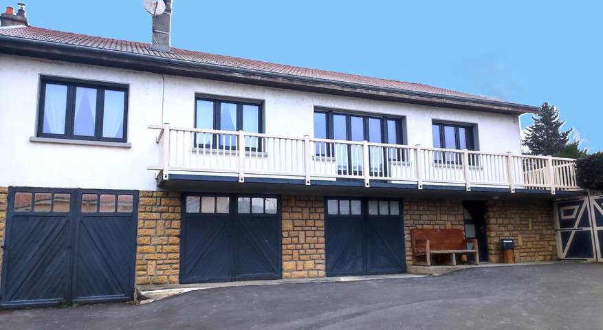 Gîte pour 6 personnes, avec jardin dans Moiry