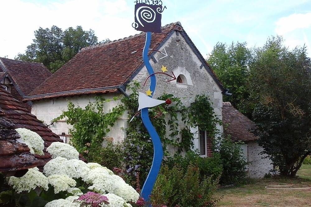 Chambre la Bievre qui se Situe Dans un Parc de 2 Hectares ! in Le Controis-en-Sologne, Sologne