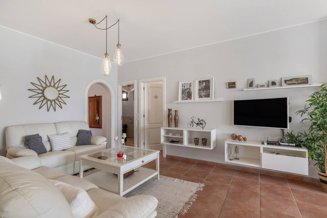 Vakantievilla 'Las Buganvillas' met Zeezicht, Privézwembad en Wi-Fi, foto 8