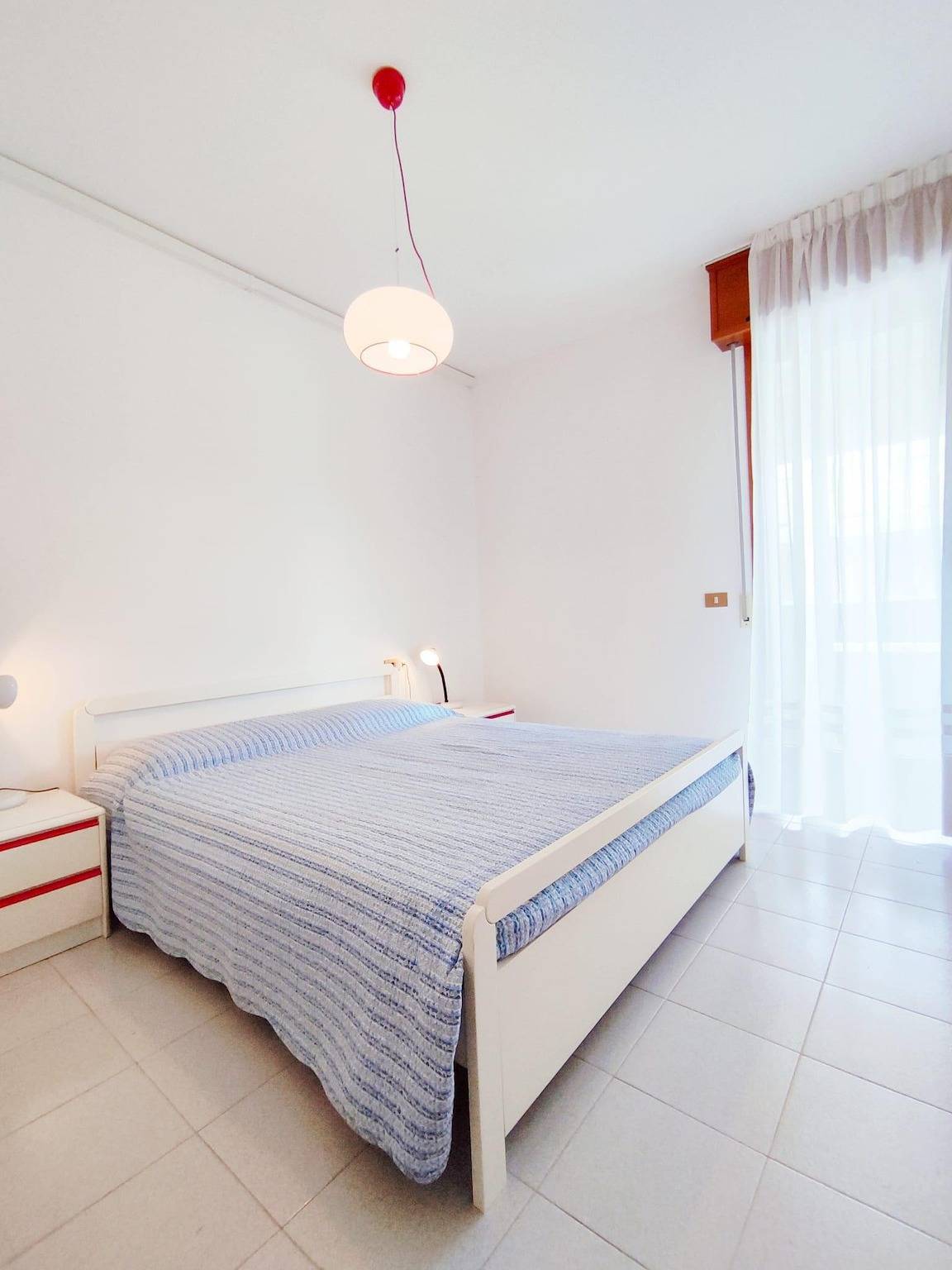 Ganze Wohnung, Gemütliches 70sqm Apt: AC, TV, Küche, Balkon, Nähe Brussa Strand in Bibione, Venedig Provinz