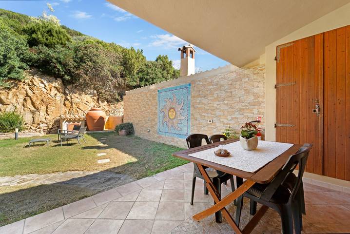 Maison de Vacances 'Sole Mare di Barbara' avec Vue sur la Mer, Jardin Privé et Climatisation in Cala Cipolla, Domus De Maria