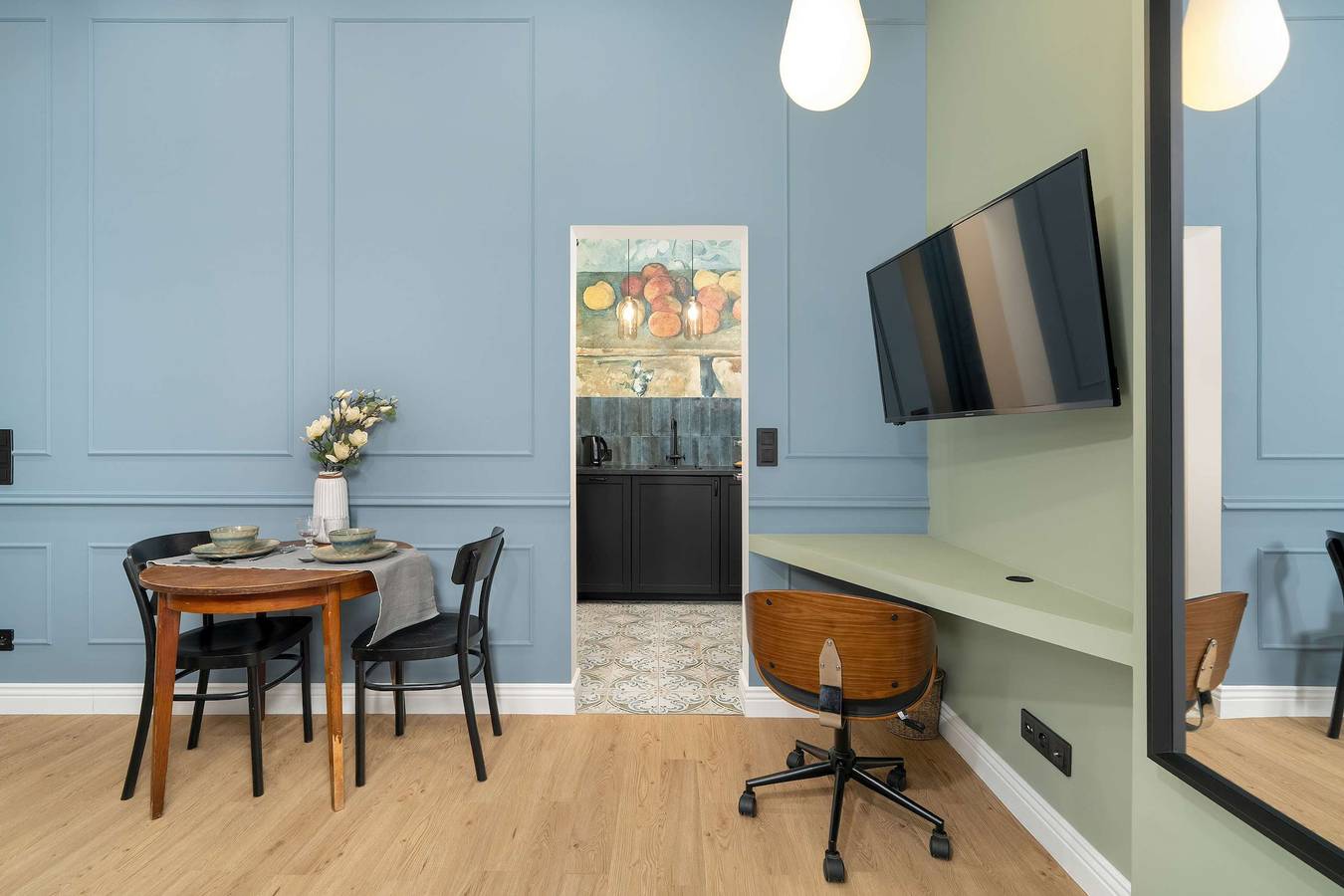 Entire studio, Artsy Studio Close to Poznan Market Square by Noclegi Renters in Poznan, Greater Poland