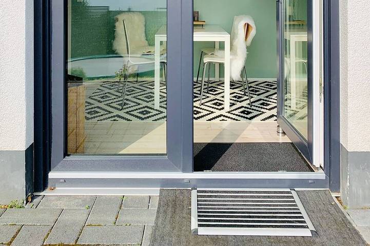 Ferienwohnung für 4 Personen, mit Terrasse und Garten in Remagen